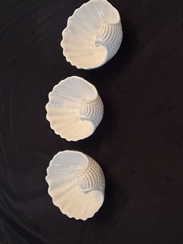 Set three vintage clam - set,