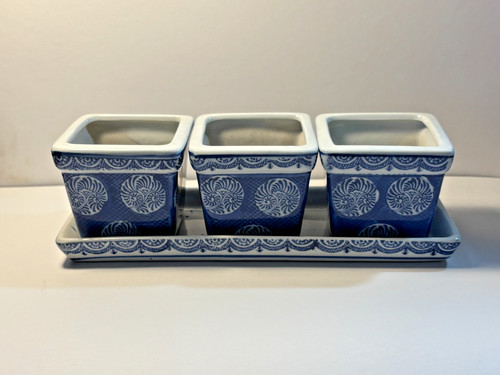 Lot three ceramic - lot,